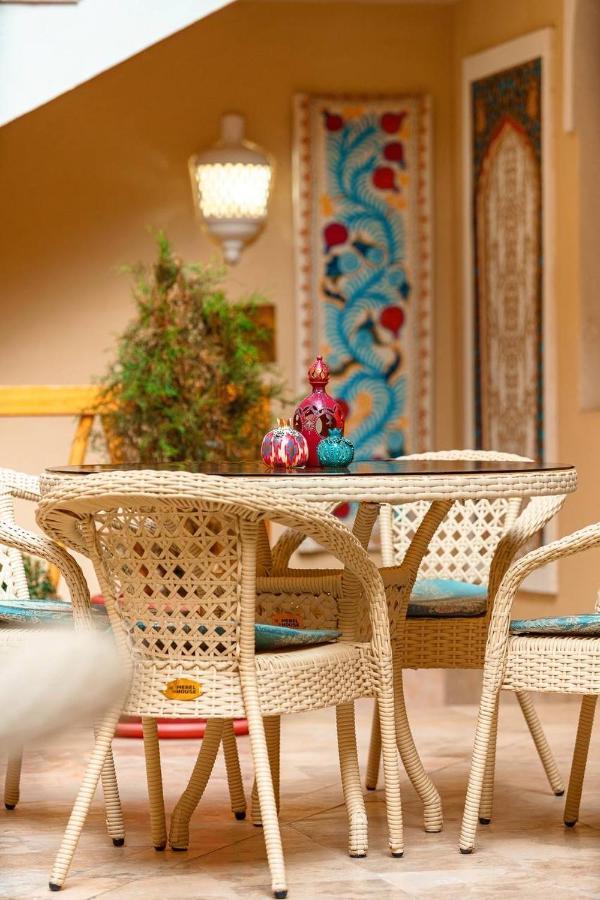 Anor Hotell Buchara Exteriör bild